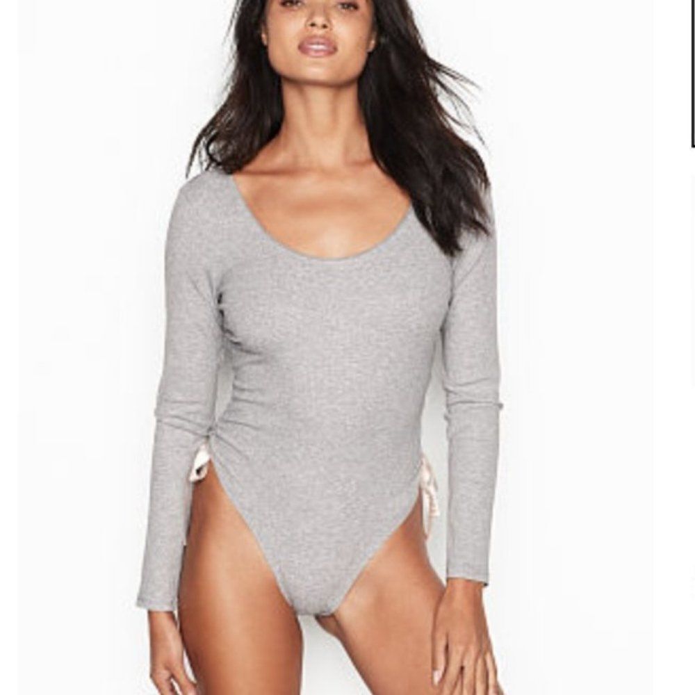 Victoria's Secret Grey Ribbed Long Sleeve Scoop Neck Bodysuit XS